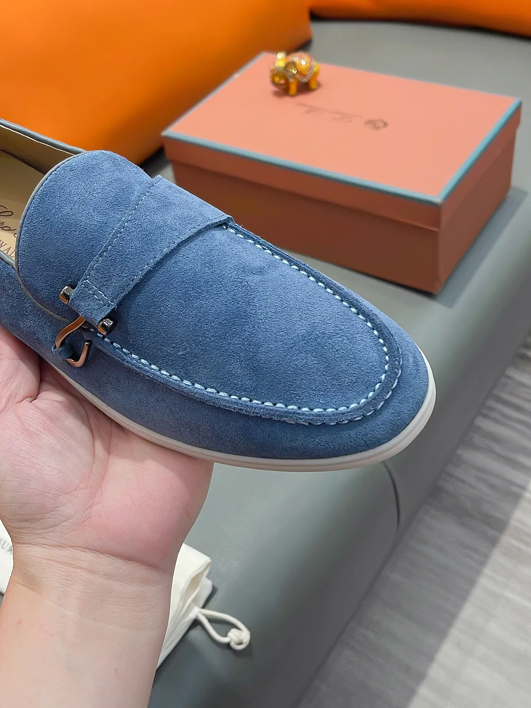 Men's shoes LORO PIANA "LP" P420 Regular size: 38-44 (casual shoes) Product materials: Selected high-mercerized suede upper, comfortable sheepskin lining; original outsole.